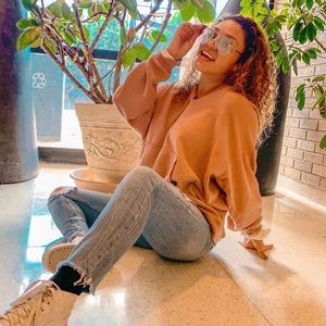 Meet your Posher, Mackenzie